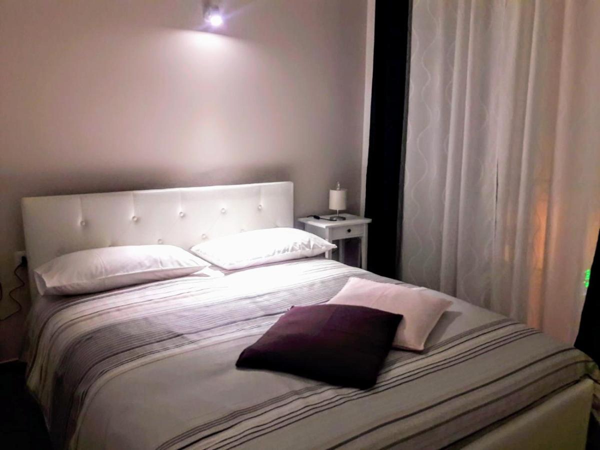 B&B Peter Pan Salerno Dış mekan fotoğraf